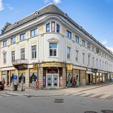 Moderne Leilighet Midt I Sentrum Av Fredrikstad Extérieur photo